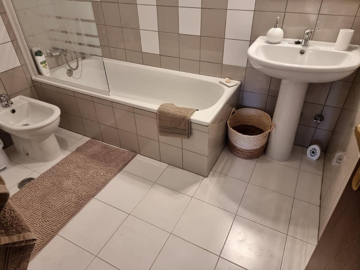 Apartamento Encantador Com Piscina Aquecida Portimão Exterior photo